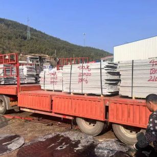 海口 芝麻灰花岗岩光面毛板出货日常