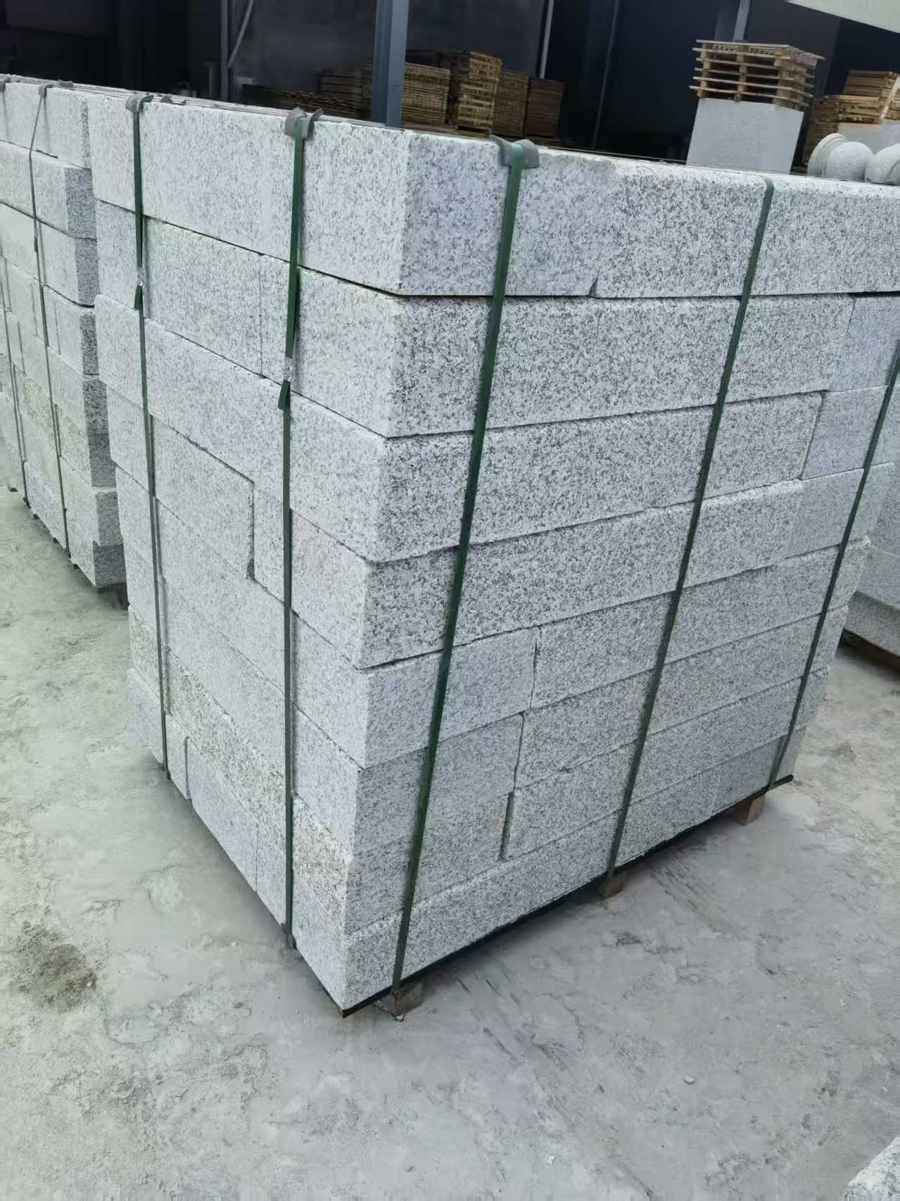 海口 芙蓉白火烧两面路沿石