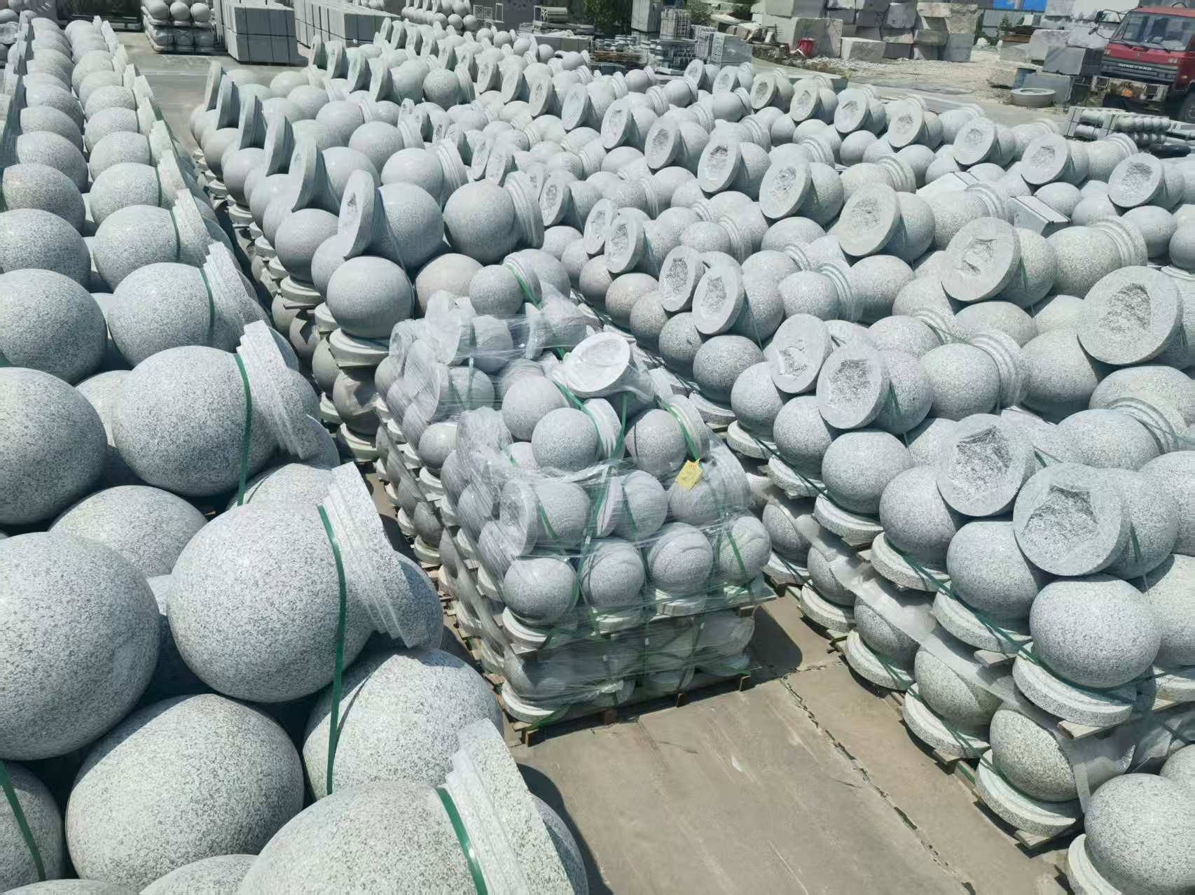 海口 花岗岩实心圆球，石球，挡车球，挡车石，车止石，路障石。
