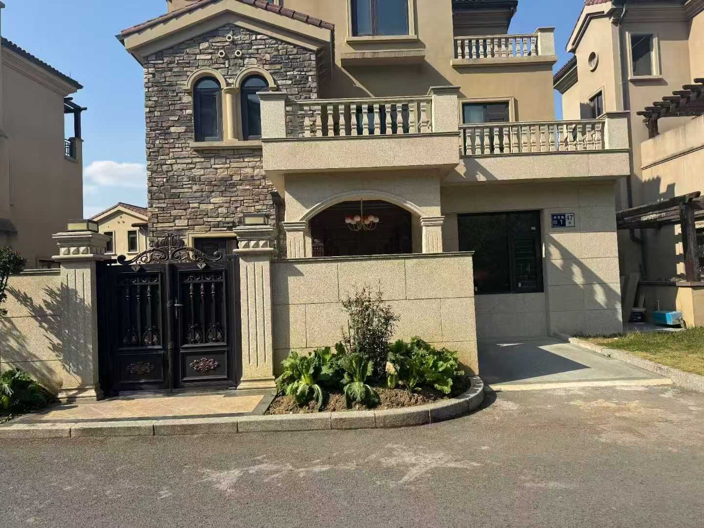 海口黄金麻别墅干挂效果展示