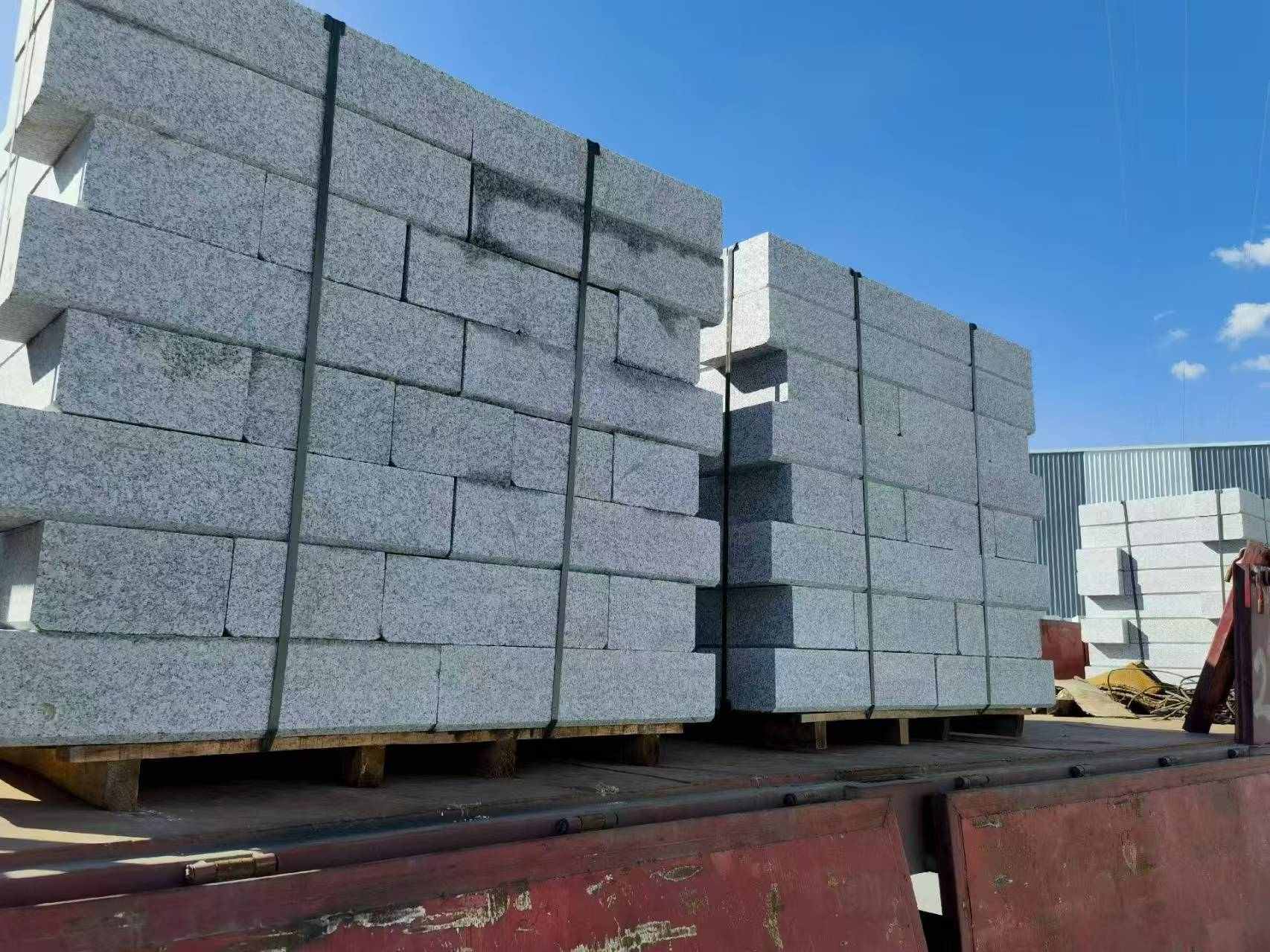 海口 路沿石装车出货