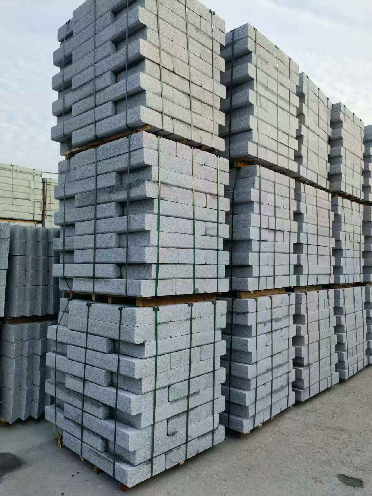 海口 路沿石（路侧石），颜色一致，尺寸标准