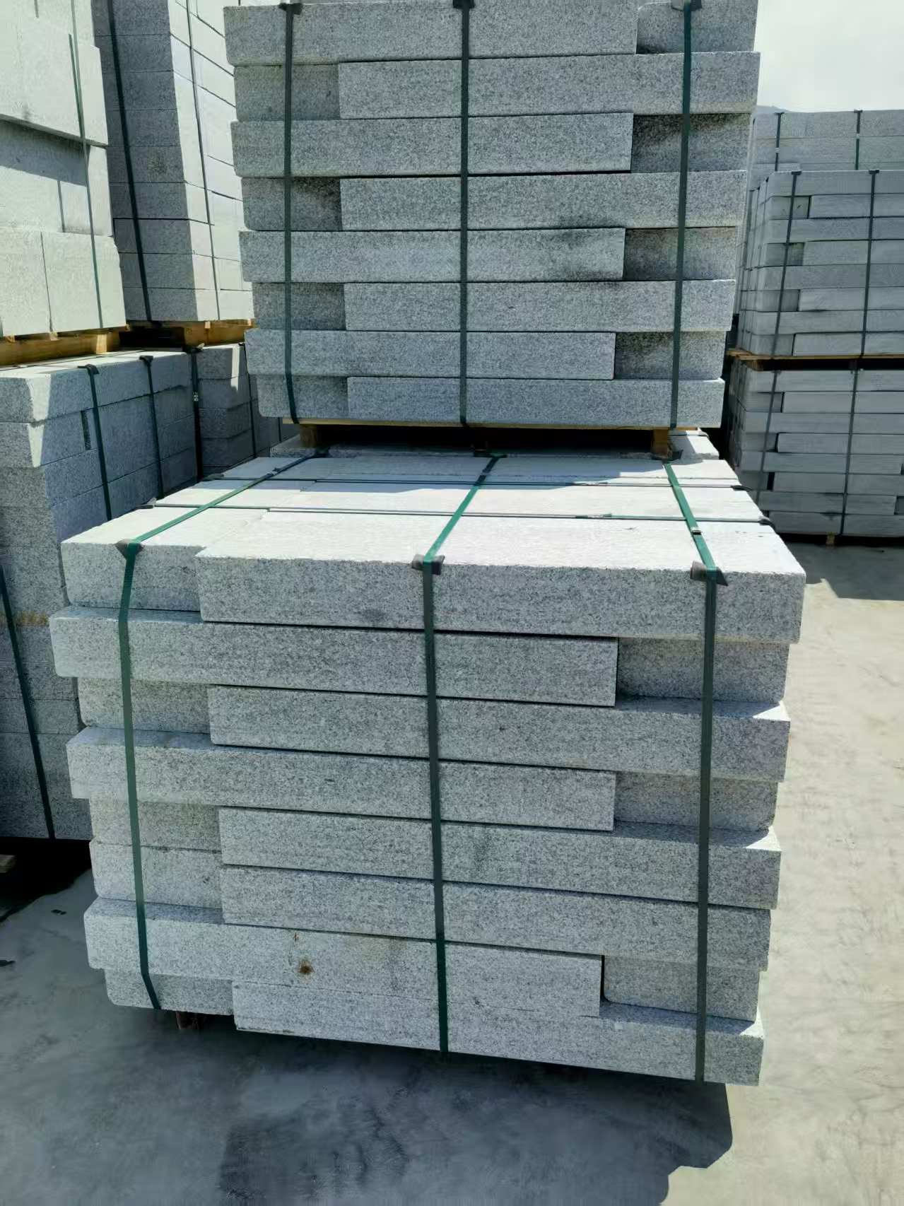 海口 芙蓉白花岗岩路沿石、平石尺寸标准，色泽均匀