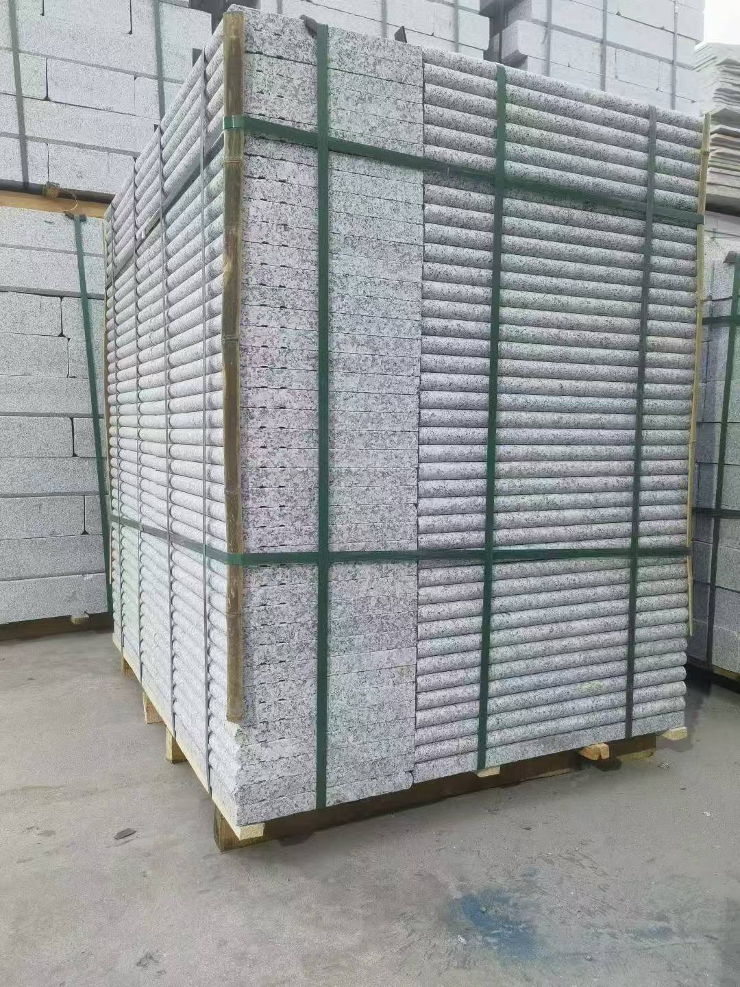 海口 芙蓉白3公分厚磨圆边、拉槽，楼梯踏步